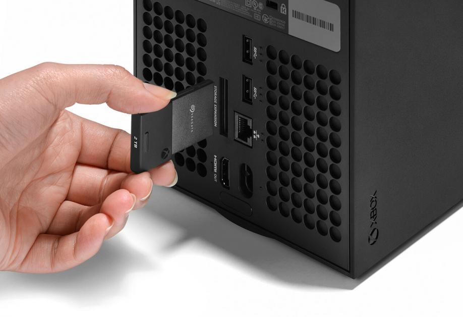 Xbox представила карты расширения на 512 ГБ и 2 ТБ